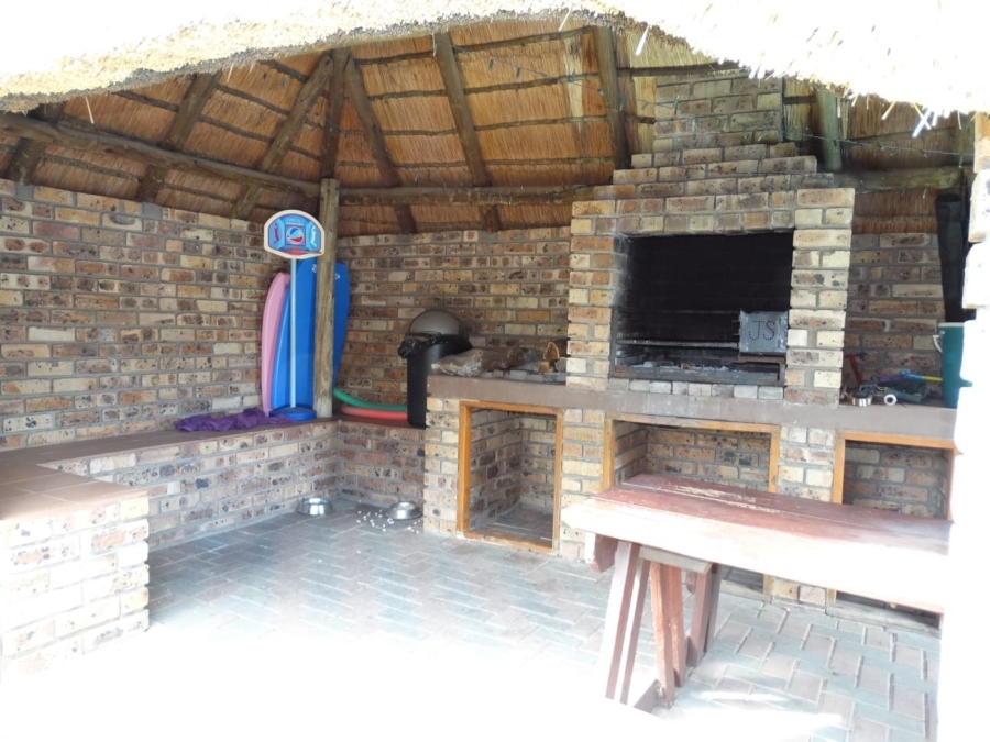 3 Bedroom Property for Sale in Geelhoutpark North West